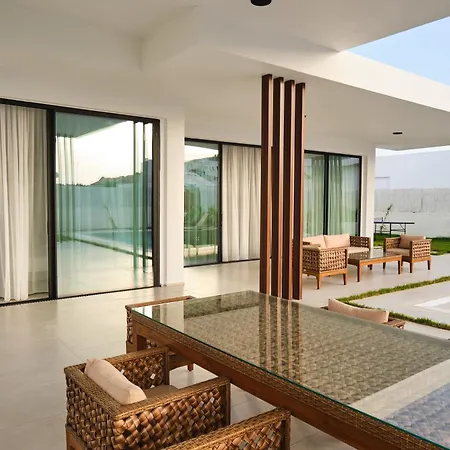 Ashta Nordic * Φετιγιέ